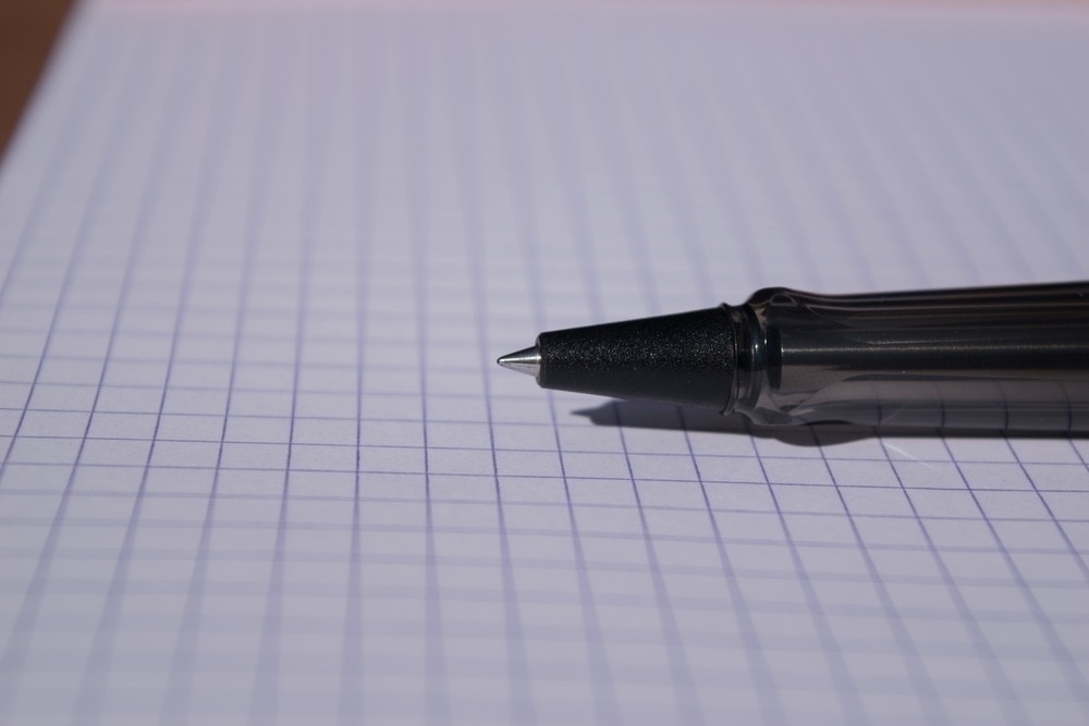 Lamy Al-Star with Mont Blanc rollerball refill. You can see in this picture how the tip doesn’t stick out as far
